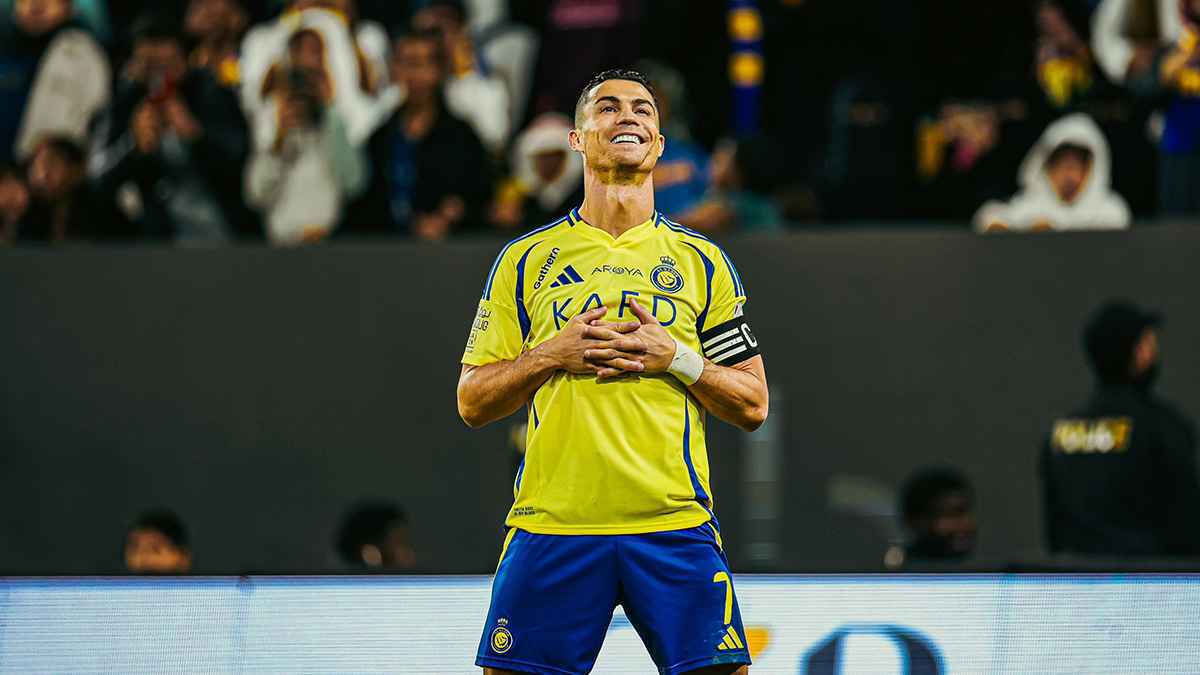 967 هدفًا.. رونالدو يكتب المجد من جديد مع النصر