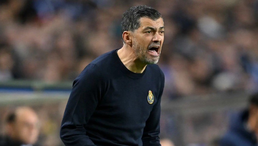 "معلق بعد الخروج الآسيوي".. مصدر يكشف لـ"الميدان" مصير كونسيساو مع الاتحاد