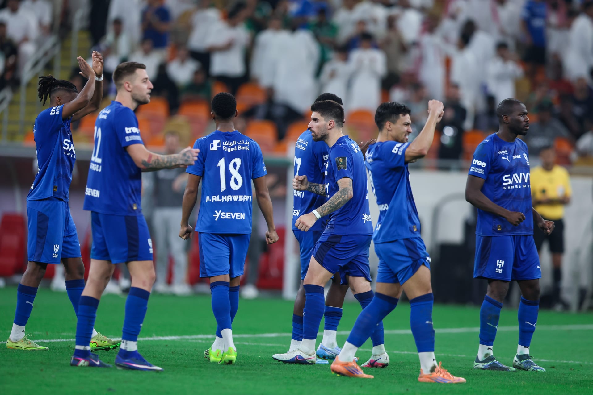 إنزاجي على خطى مورينيو.. هل يخسر الهلال لقب الدوري دون هزيمة؟ إنزاجي على خطى مورينيو.. هل يخسر الهلال لقب الدوري دون هزيمة؟