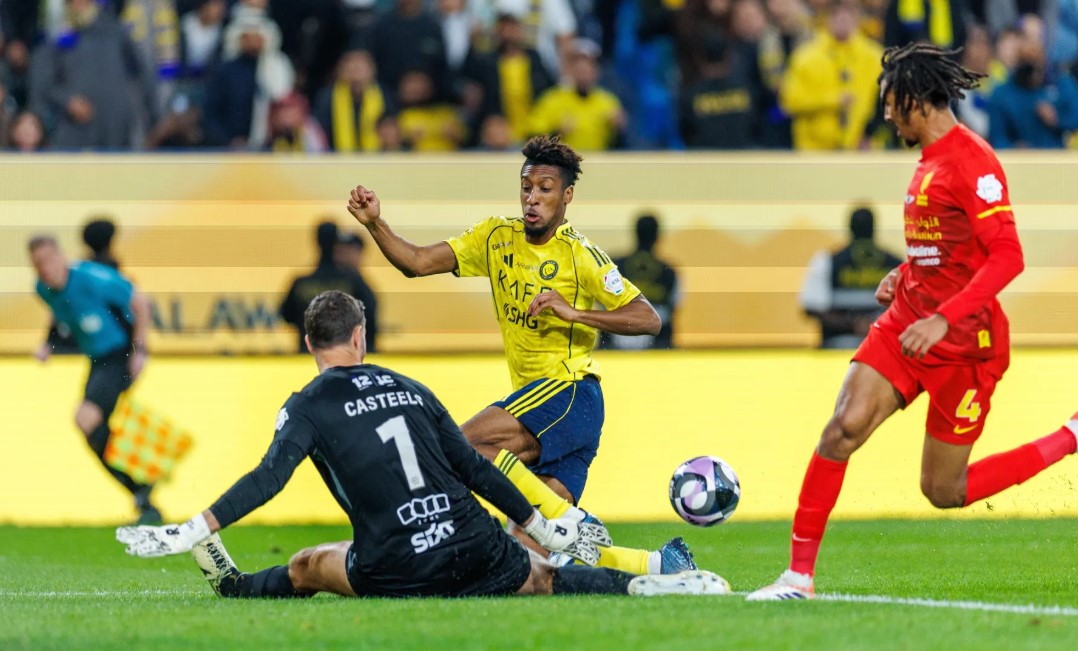 مصدر يكشف لـ"الميدان" موقف كومان وفيليكس من مباراة النصر والأهلي
