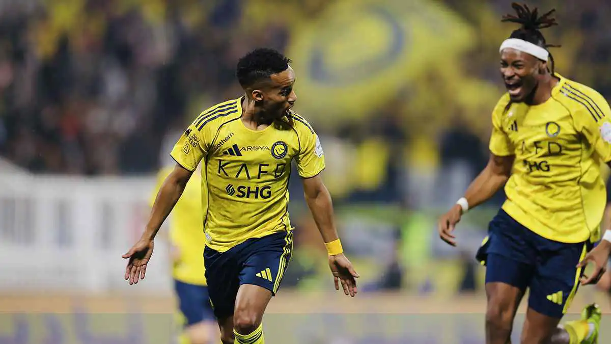 مستقبل عبد الرحمن غريب مع النصر يثير الجدل مستقبل عبد الرحمن غريب مع النصر يثير الجدل
