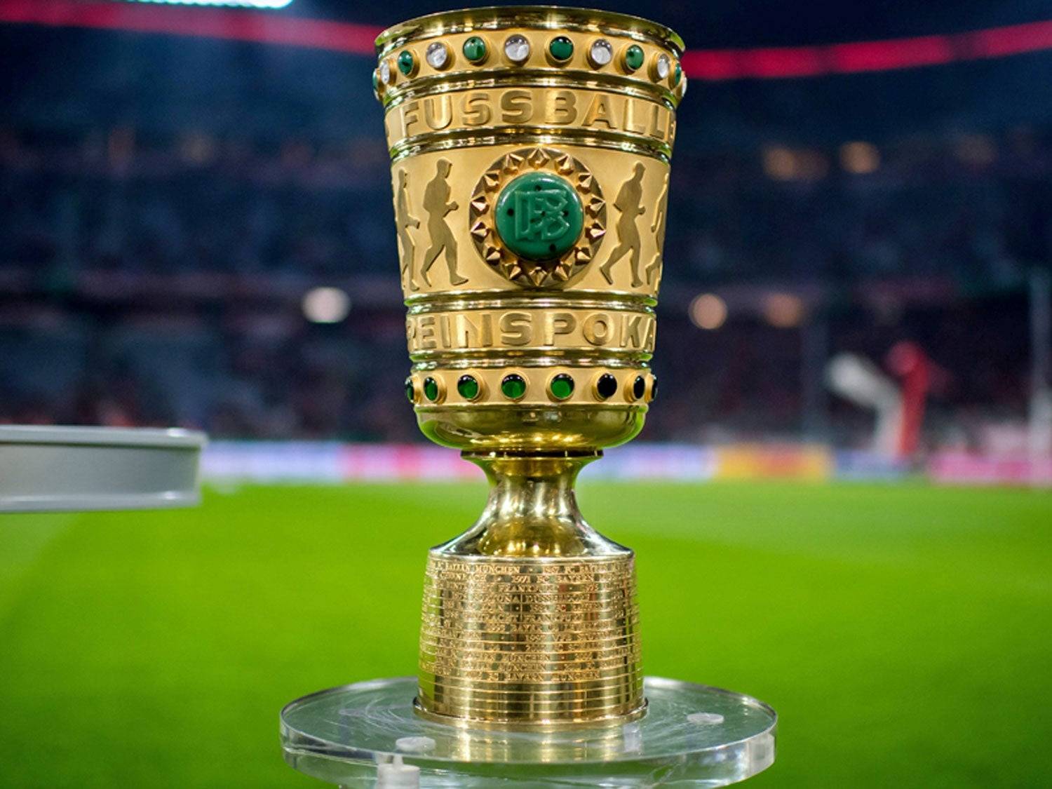 ليفركوزن يصطدم ببايرن ميونخ في قرعة نصف نهائي كأس ألمانيا